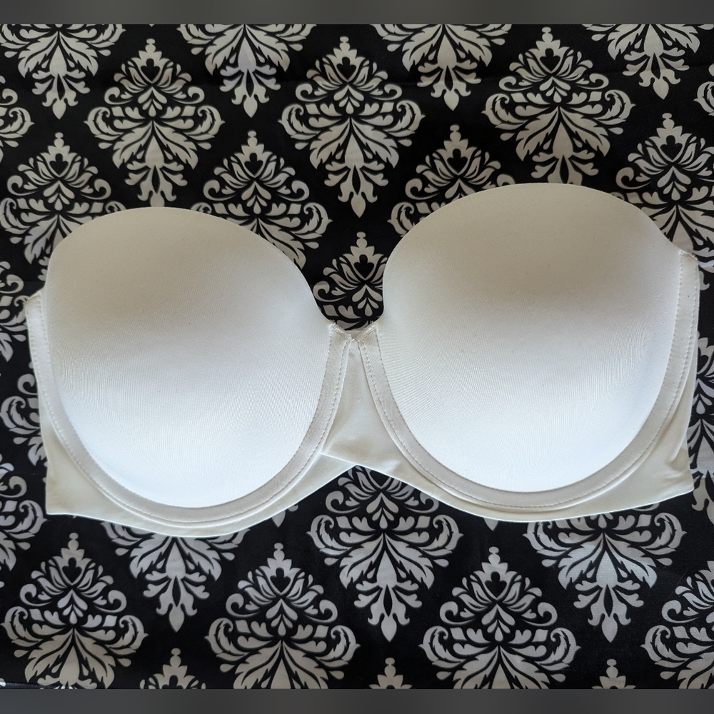 NWOT Maidenform Ultimate Stay Put Strapless Underwire Bra - 36D